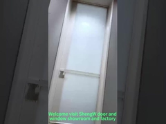 খুব সংকীর্ণ বাথরুমের দরজা